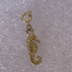NWOT - Puerto Vallarta - Diamonds International Hanging Seahorse Charm